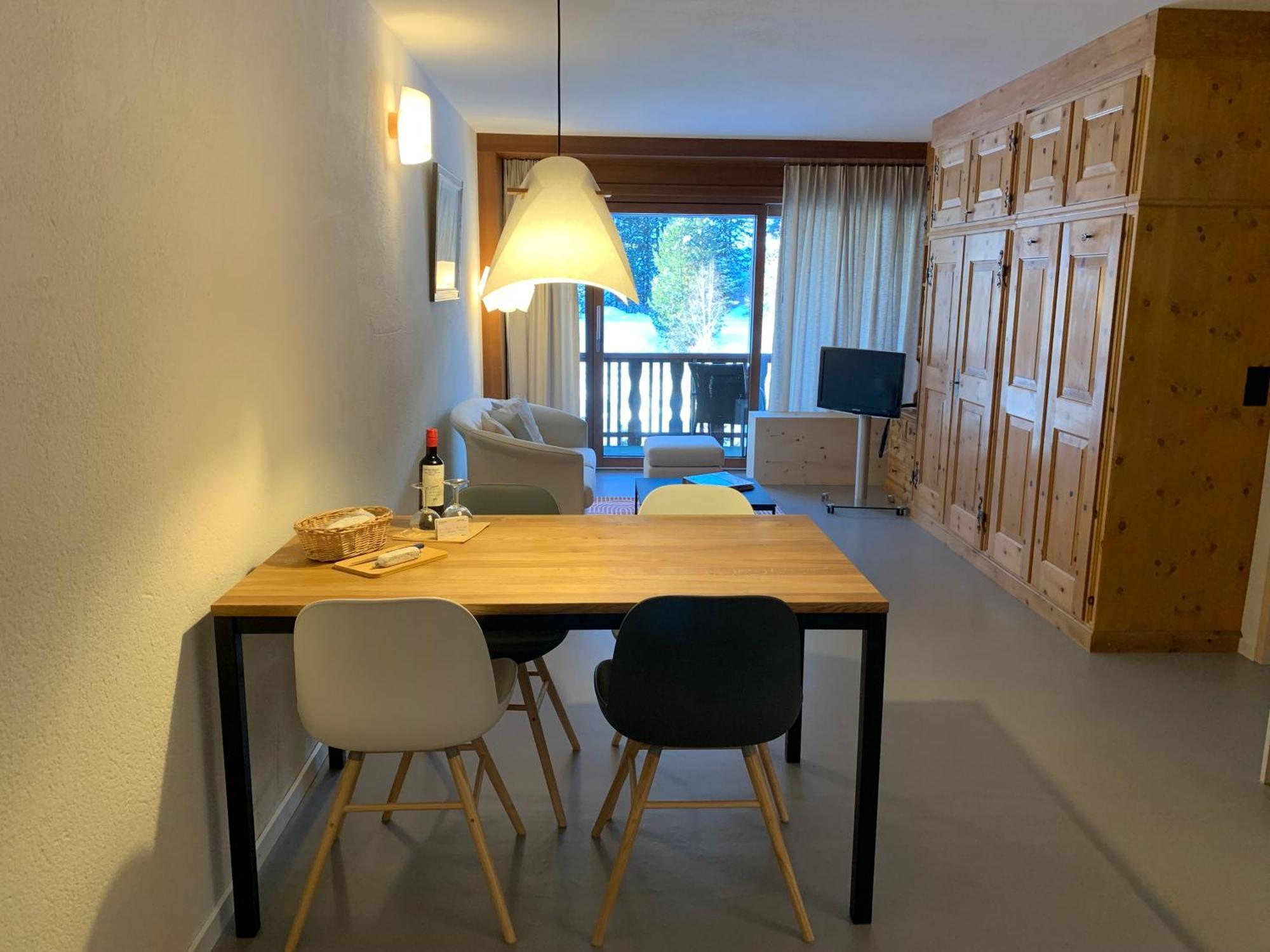 Chesa La Furia Apartment *